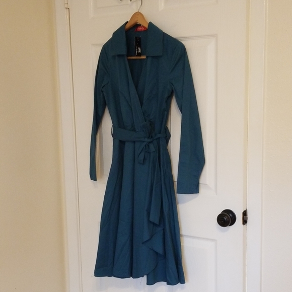 Retro Style Teal Fit and Flare Dress. - Picture 4 of 7